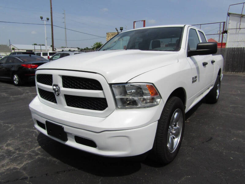 2017 RAM Ram 1500 Pickup Tradesman's photo