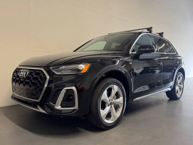 2022 Audi Q5 Premium Plus's photo