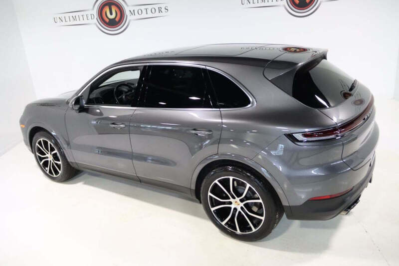 2024 Porsche Cayenne