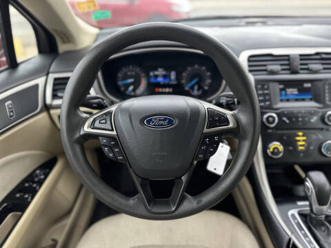 2014 Ford Fusion SE