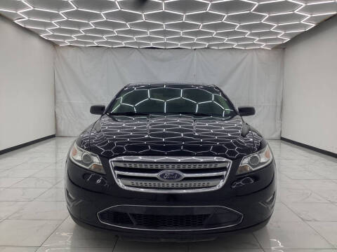 2017 Ford Taurus SE