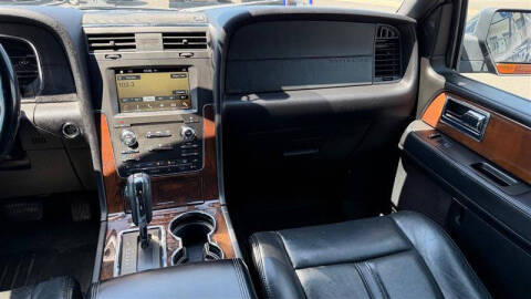 2016 Lincoln Navigator L Select