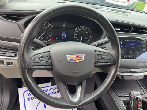 2019 Cadillac XT4 Premium Luxury