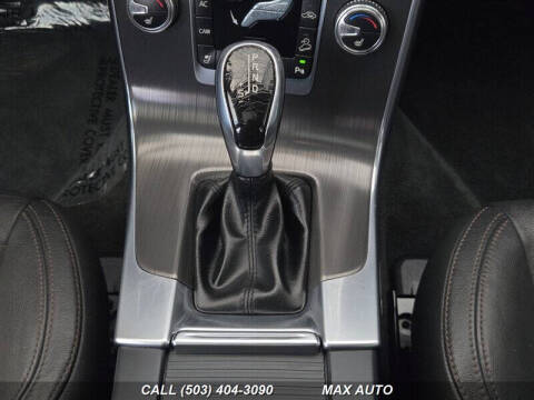 2016 Volvo V60 Cross Country T5