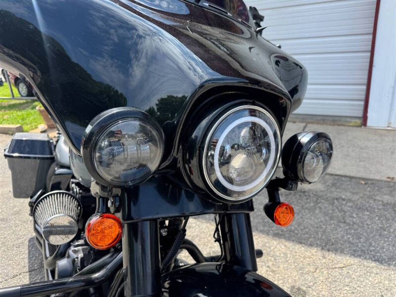 2010 Harley-Davidson FLHX -
