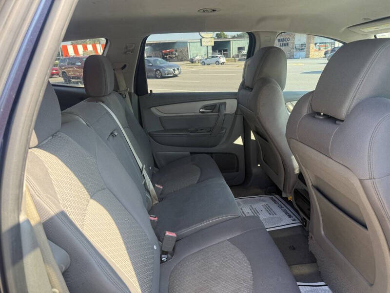 2017 Chevrolet Traverse LS