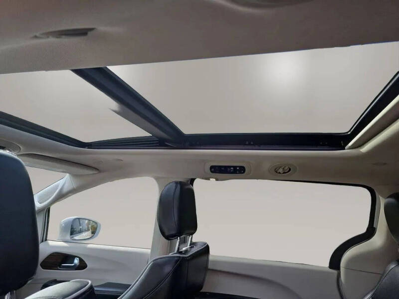 2022 Chrysler Pacifica Hybrid Limited