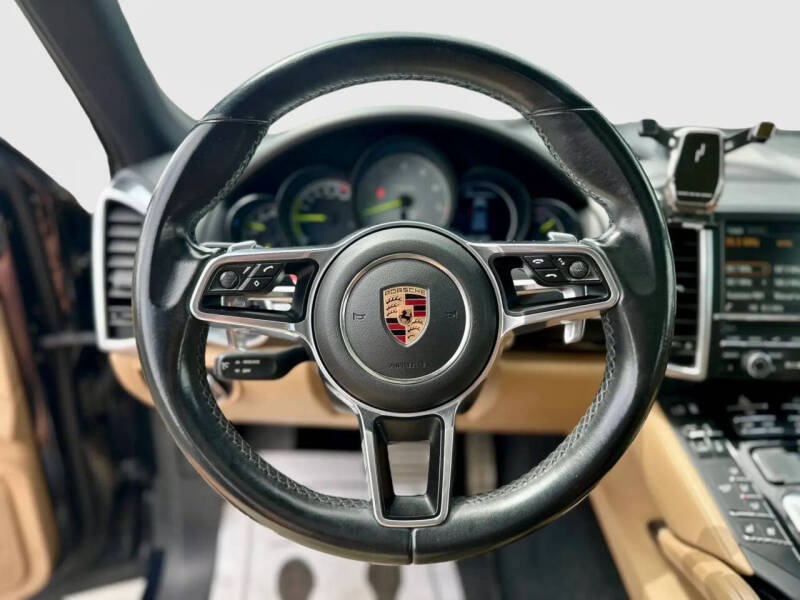 2016 Porsche Cayenne S E-Hybrid