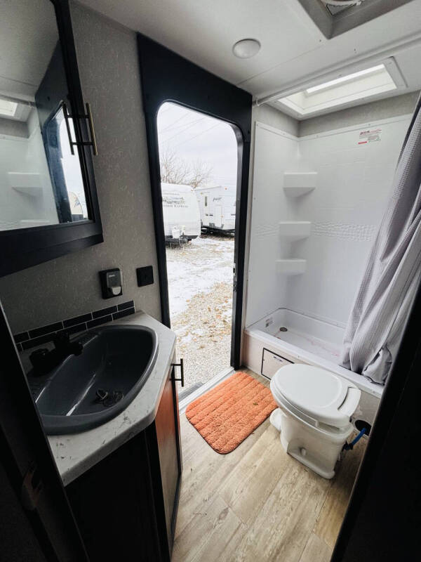 2021 Cherokee Grey Wolf Black Label 23DBHBL