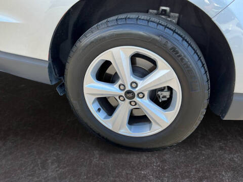 2023 Ford Edge SE