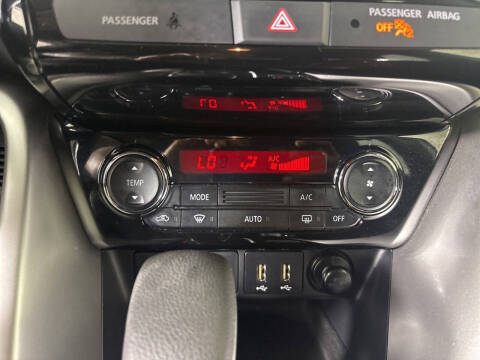 2025 Mitsubishi Eclipse Cross LE