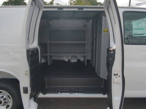 2025 GMC Savana 2500