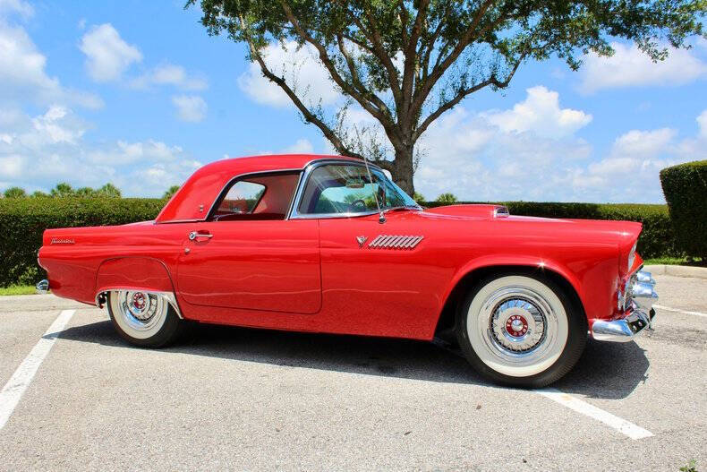 1955 Ford Thunderbird