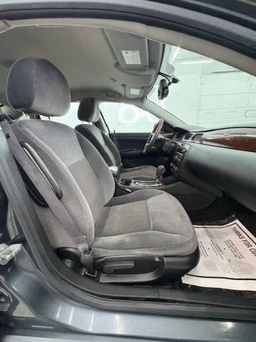 2011 Chevrolet Impala LS