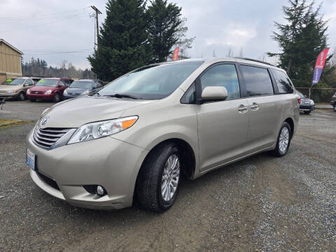 2016 Toyota Sienna for sale at Flamingo Motors in Kenmore WA