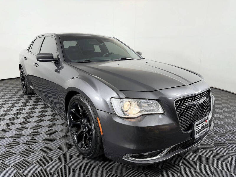 2017 Chrysler 300