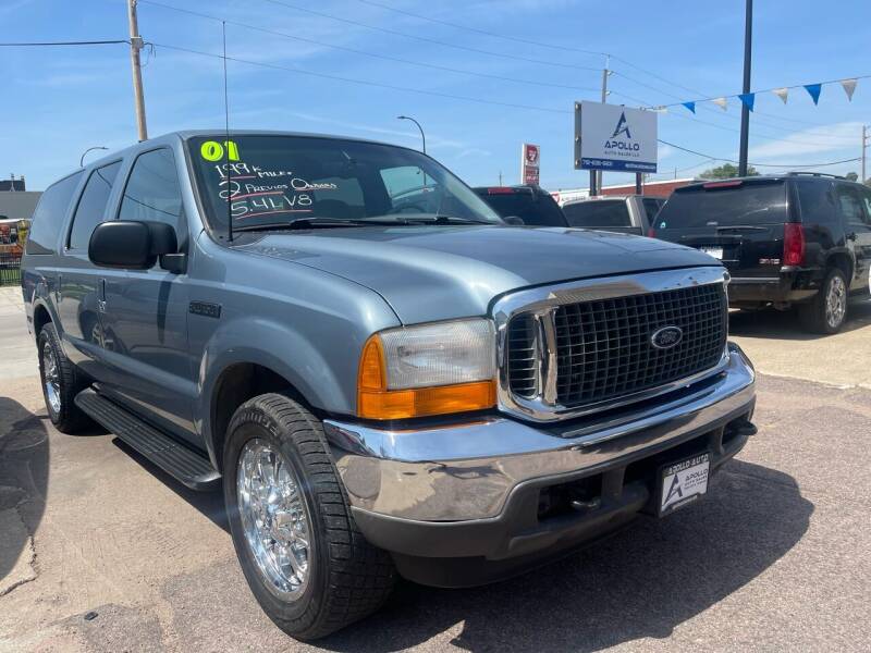 2001 Ford Excursion for sale at Apollo Auto Sales LLC in Sioux City IA