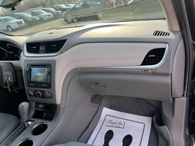 2017 Chevrolet Traverse LS