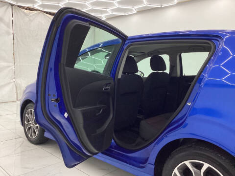 2019 Chevrolet Sonic LT Manual