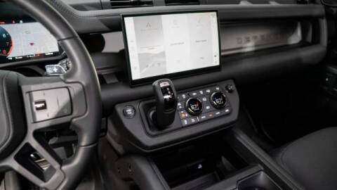 2025 Land Rover Defender