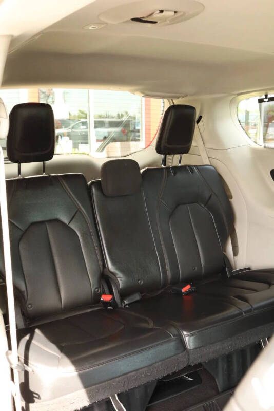 2018 Chrysler Pacifica Touring L