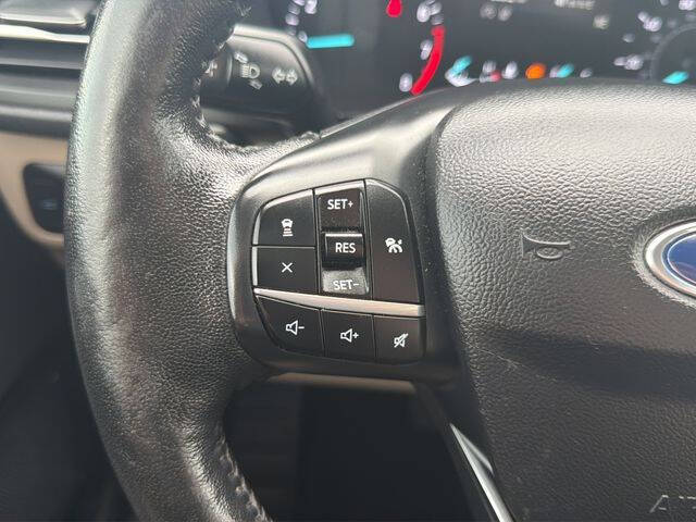 2020 Ford Escape SEL