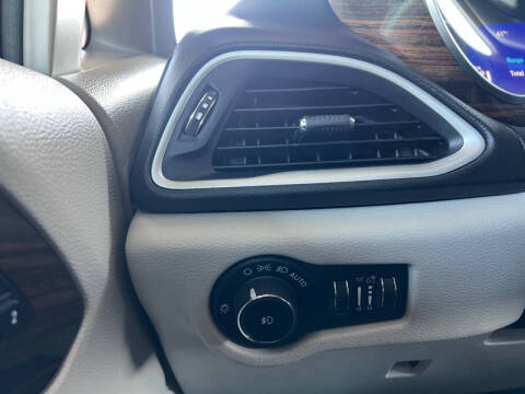 2022 Chrysler Pacifica Hybrid Limited