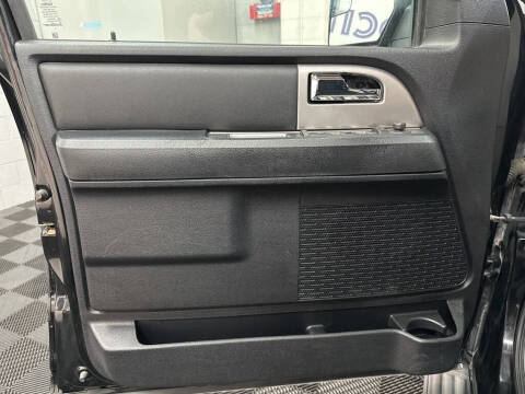 2017 Ford Expedition EL XLT