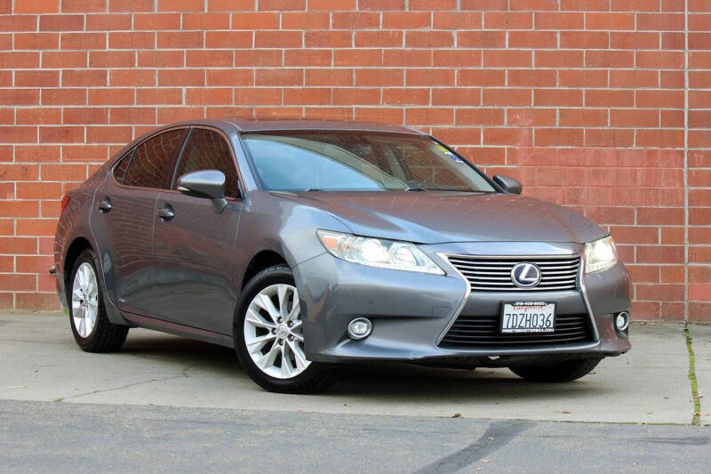 2014 Lexus ES 300h