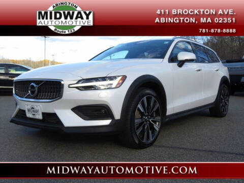 2022 Volvo V60 Cross Country T5