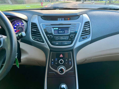 2016 Hyundai Elantra