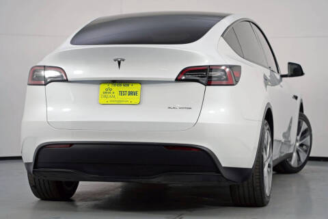 2023 Tesla Model Y Long Range