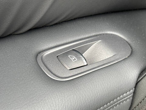 2024 Nissan Armada SV