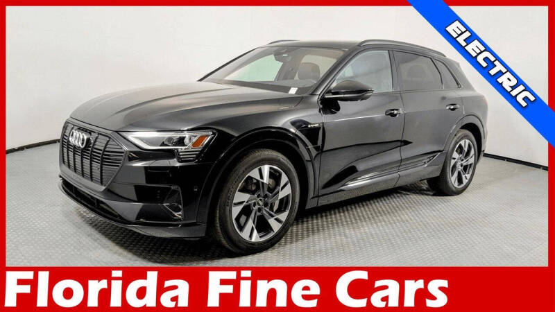 2022 Audi e-tron quattro Premium