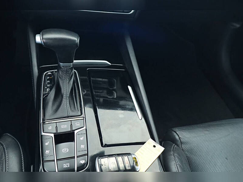 2018 Kia Cadenza Limited