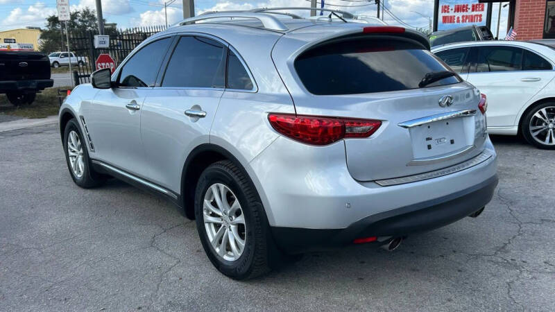 2012 Infiniti FX35