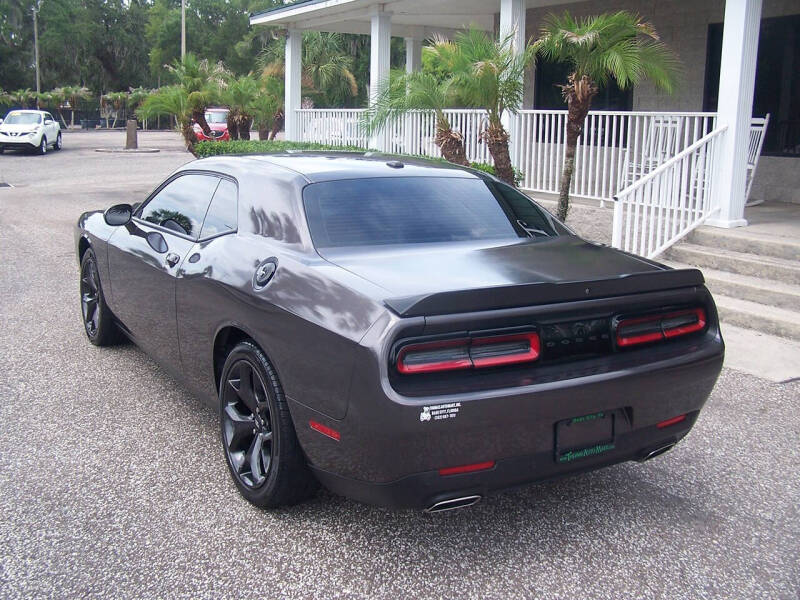 2020 Dodge Challenger SXT
