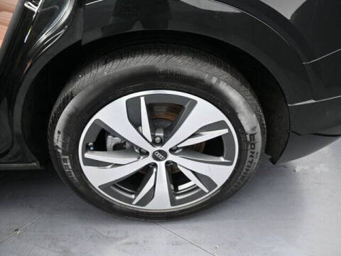 2024 Audi Q8 e-tron quattro Premium Plus