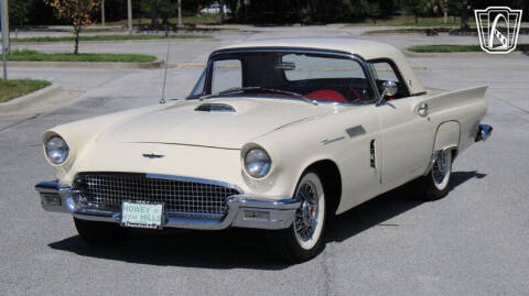 1957 Ford Thunderbird