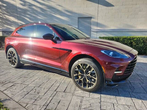 2023 Aston Martin DBX