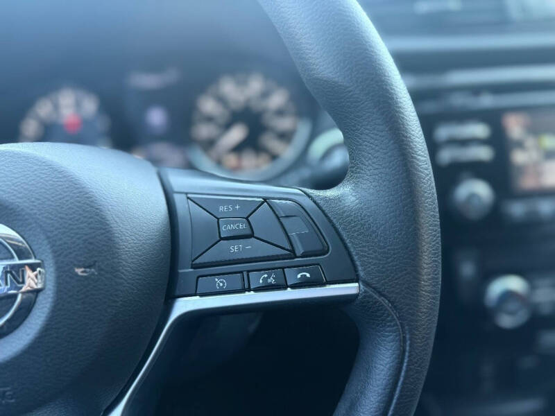 2017 Nissan Rogue Sport SV