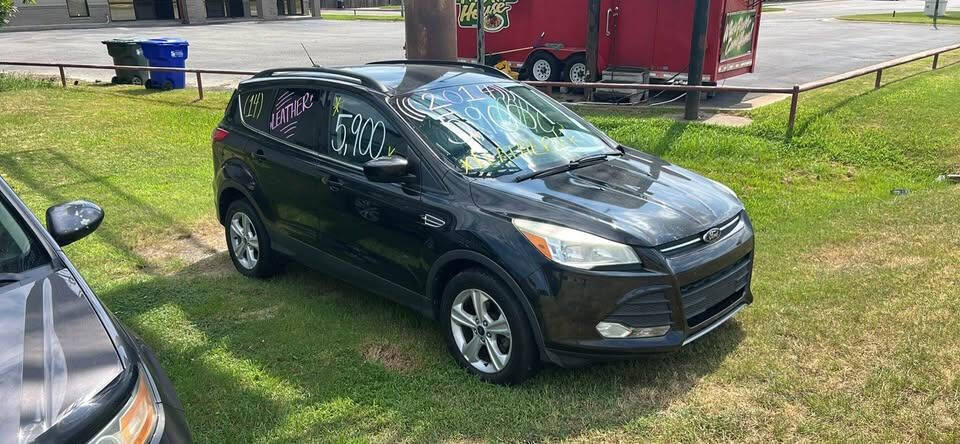 Black 2014 Ford Escape SE SE 4dr SUV 2