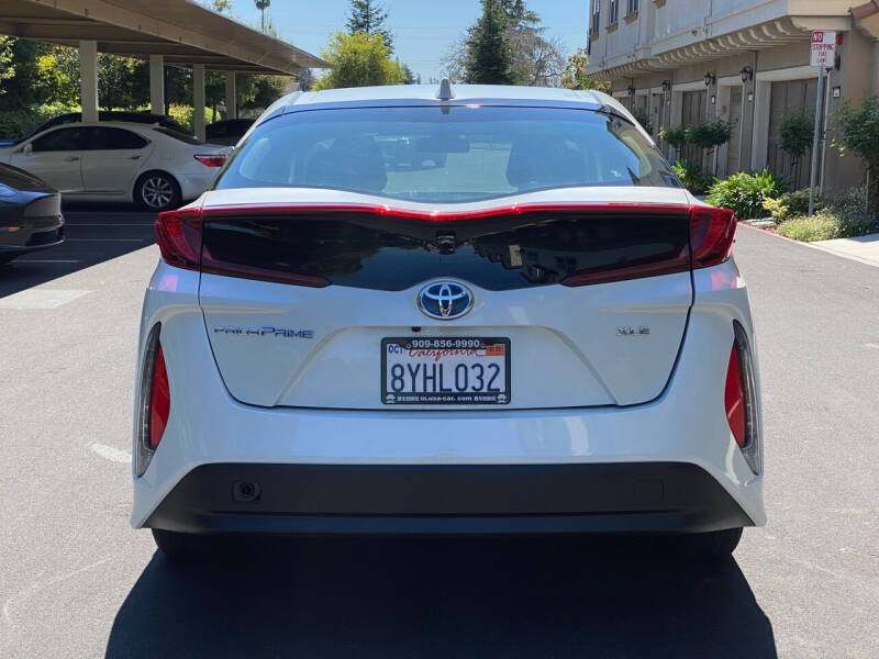 2022 Toyota Prius Prime XLE photo 6