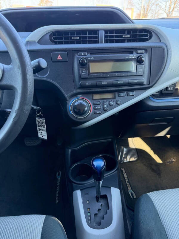 2012 Toyota Prius c