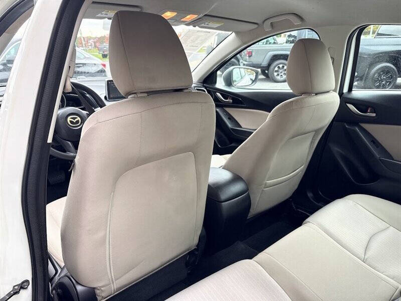 2015 Mazda MAZDA3 i Sport