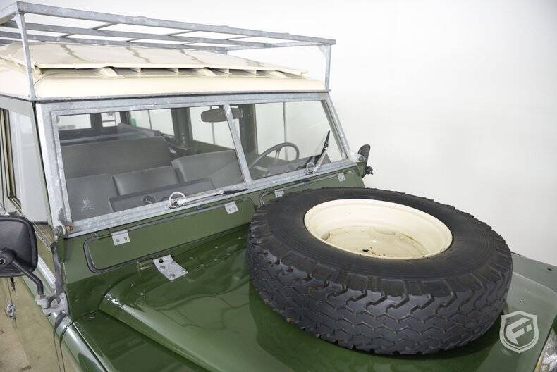 1961 Land Rover Series II 109