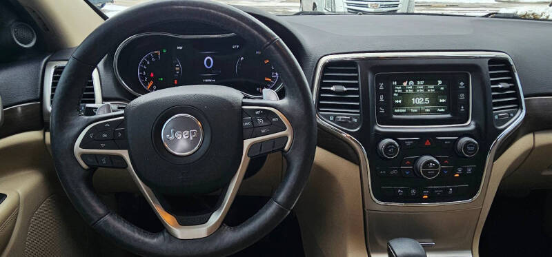 2017 Jeep Grand Cherokee Laredo E