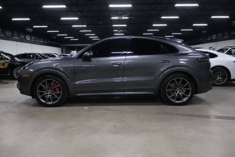 2021 Porsche Cayenne GTS Coupe