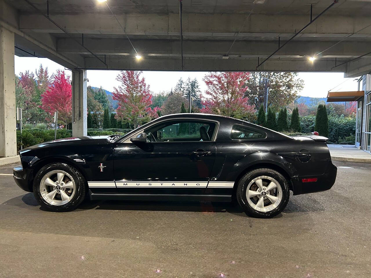 2007 Ford Mustang for sale at Issaquah Autos in Issaquah, WA