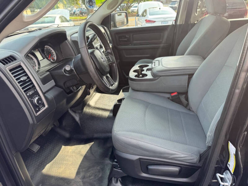 2017 RAM 1500 Express